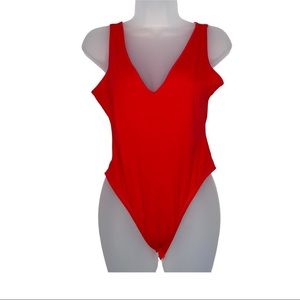 NWOT Miss Selfridge Red Sleeveless V Neck Bodysuit Onesie Tank Valentines Day 10